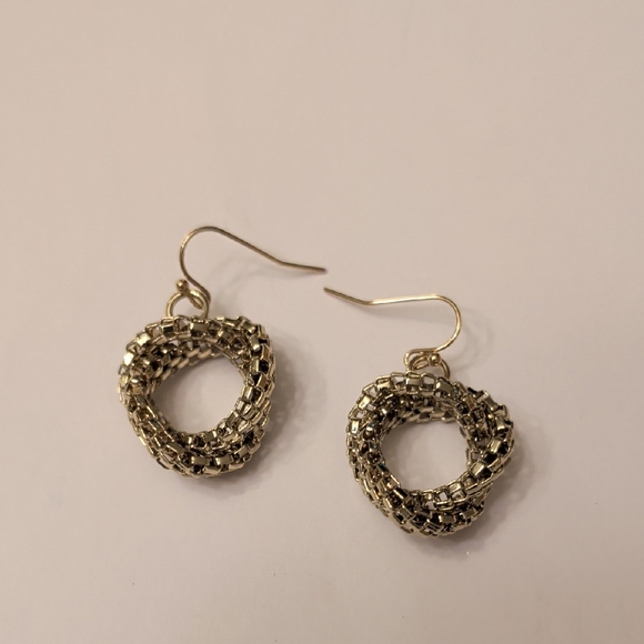 Vintage Jewelry - Vintage Gold Tone Snake chain Earrings